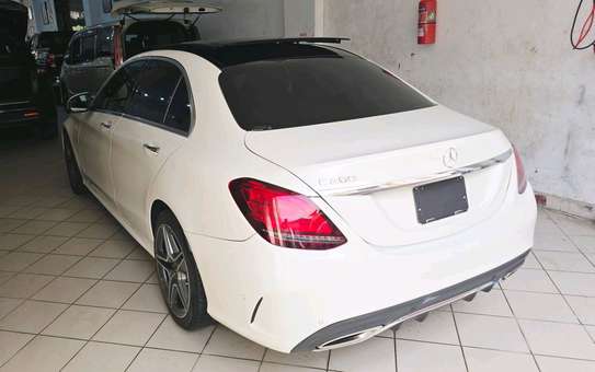 MERCEDES C200 4MATIC,2021 MODEL WITH SUNROOF FULLY LOADED image 8