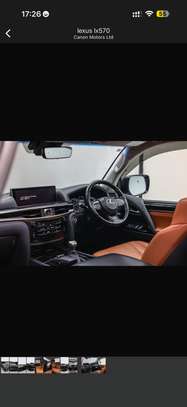 Lexus LX 570 Black Full-Size Luxury SUV image 5