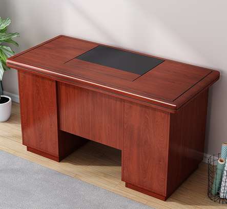 Compact Modern  120cm Office Desk image 4