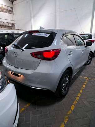 Mazda 2 petrol image 11