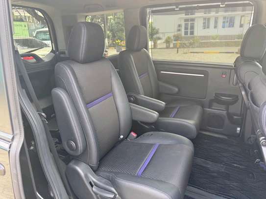 Honda stepwagon spada image 14