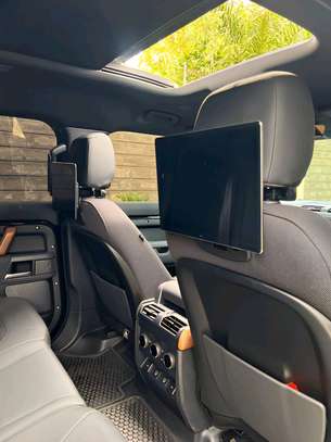 2021 Land Rover defender 110 image 8