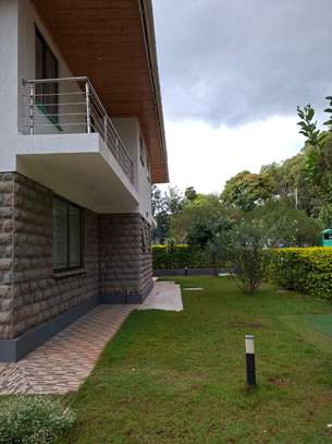 Lovely 5 BR House plus Sqs in Karen image 13