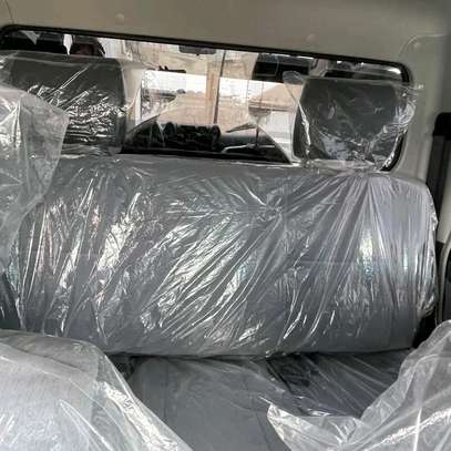 Toyota landcruiser cabin image 13