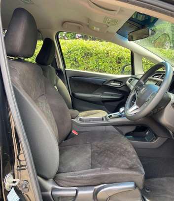 Honda fit shuttle hybrid 1.5 Hybrid 2wd 2019 model. image 2