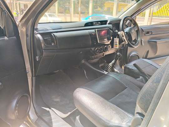 TOYOTA HILUX SINGLE CAB MANUAL LOCALLY ASSEMBLED DIFFOCK image 5