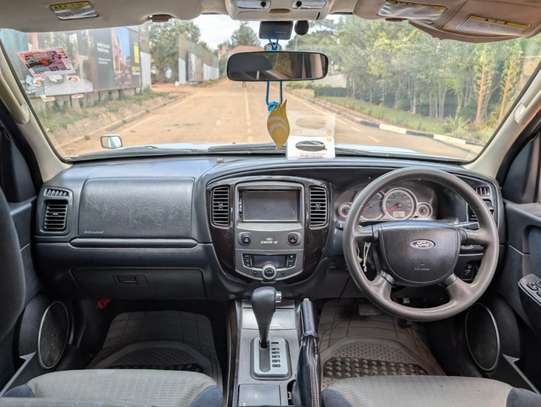 Ford ESCAPE XLT SUV Automatic 2.2L Petrol 4WD image 12