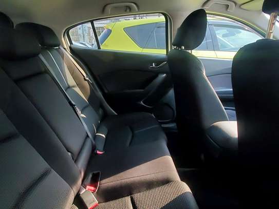 Mazda axela hatback petrol image 5