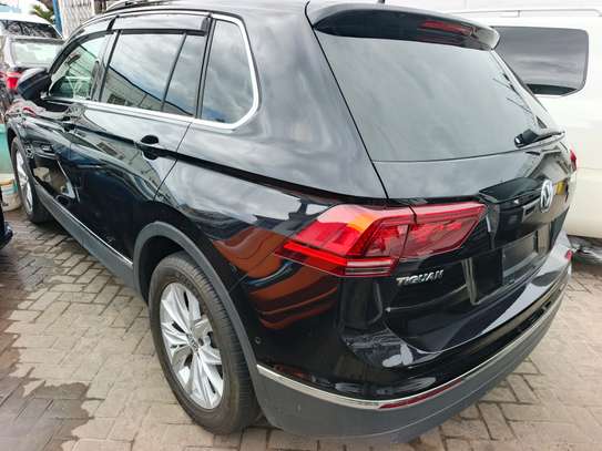Volkwagen Tiguan image 8
