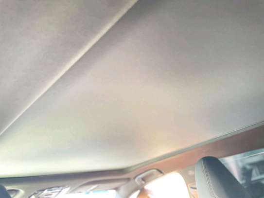 TOYOTA HARRIER NEW SHAPE 2020MODEL HYBRID MOONROOF image 5