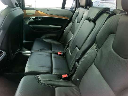 Volvo  Xc90 T5 image 6