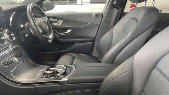 Mercedes benz c200 Amg 2019model image 4