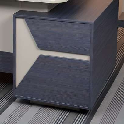 Executive Desk;Professional Classy Executive Desk(1.8metres) image 3