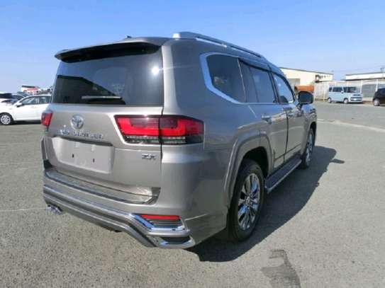 2023 Toyota land cruiser ZX image 5
