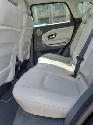 Land Rover  Evogue image 8