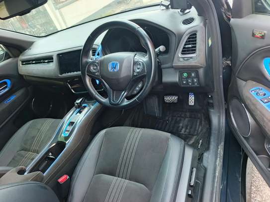 Honda vezzel  Rs blackl image 4