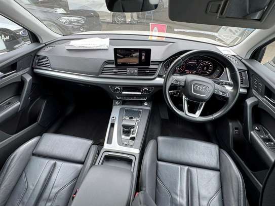 Audi Q5 Quattro S-Line White 2017 image 6