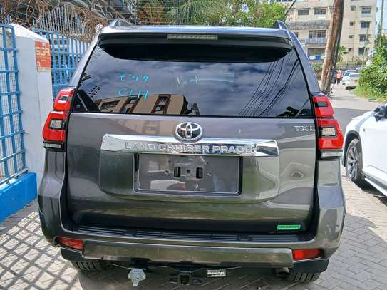 Toyota prado image 5