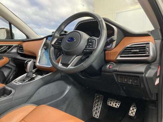 2021 SUBARU OUTBACK image 4