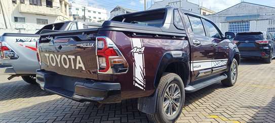 Toyota Hilux Double cabin 2019 image 10