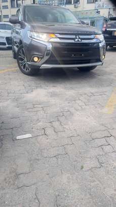 Mitsubish outlander  2019model Sunroof image 12