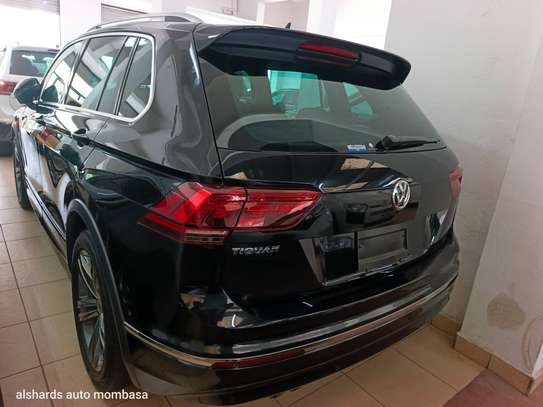 Volkswagen Tiguan 1400 image 4