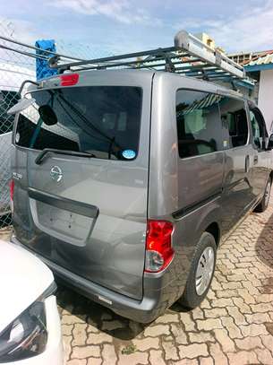 Nissan nv200 grey image 2