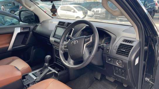 TOYOTA LANDCRUISER PRADO TX.L 2020MODEL SUNROOF image 10