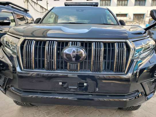 Toyota landcruiser prado TXL image 6