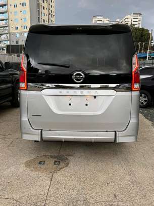 Nissan Serena 2020 image 2