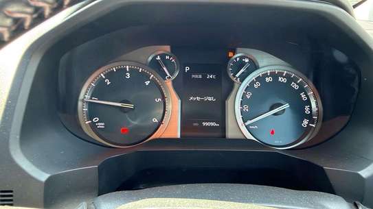 Land cruiser prado TXL 2022 model on sale in Kenya image 13