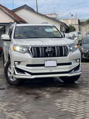 Toyota prado TXL 2021 Model with sunroof image 4