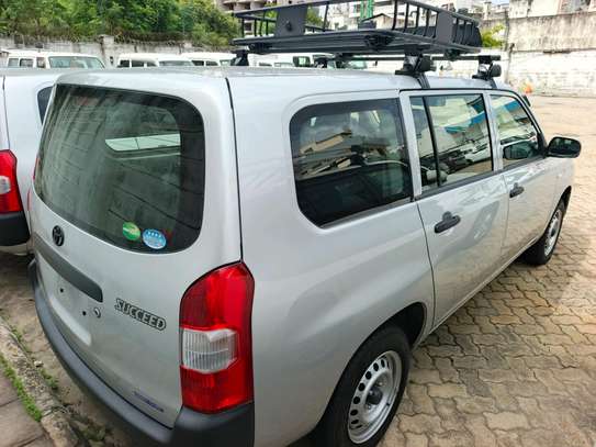 Toyota succeed 2020 image 3