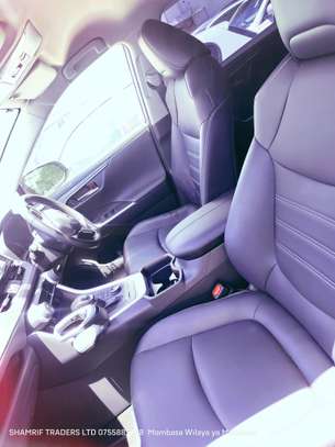 Toyota RAV4 ADVENTURE 2019 silver image 5