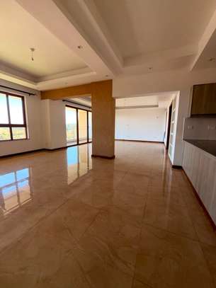 3 Bed Apartment with En Suite in Kilimani image 5