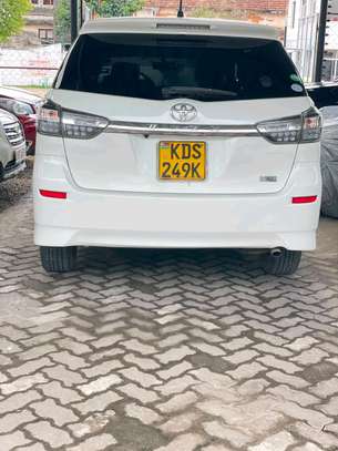 TOYOTA WISH I SEATER 2017MODEL image 8