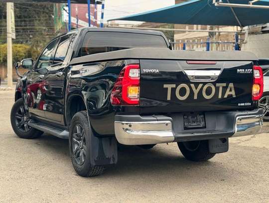 2021 Toyota Hilux image 13