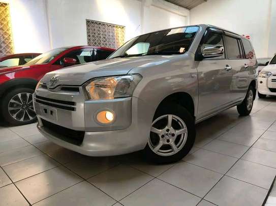 Toyota succeed TXG silver image 6