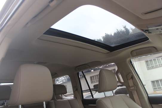 Toyota Landcruiser Prado TX-L 2019 18,000 Kms image 10