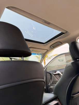 Toyota Prado image 7