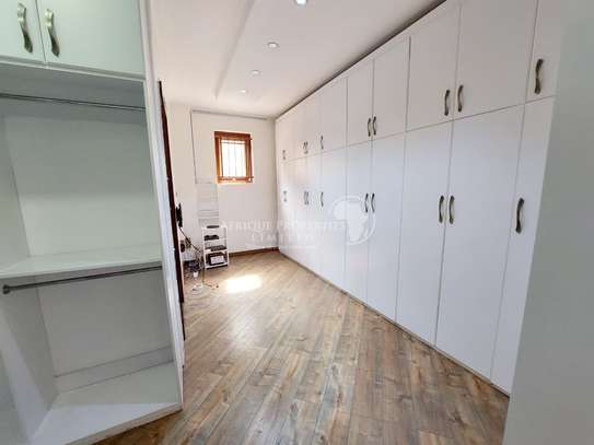 5 Bedroom All Ensuite Mansion For Sale In Muthaiga North image 12