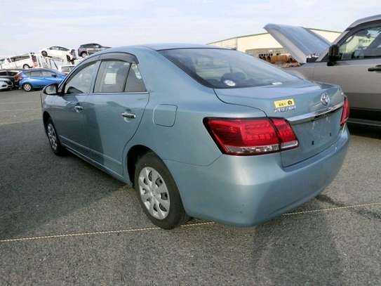 Toyota premio image 3