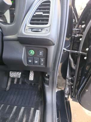 HONDA VEZEL MODULO X 2020MODEL MILEAGE 24K image 9