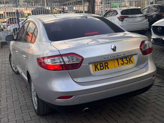 Renault Fluence image 2