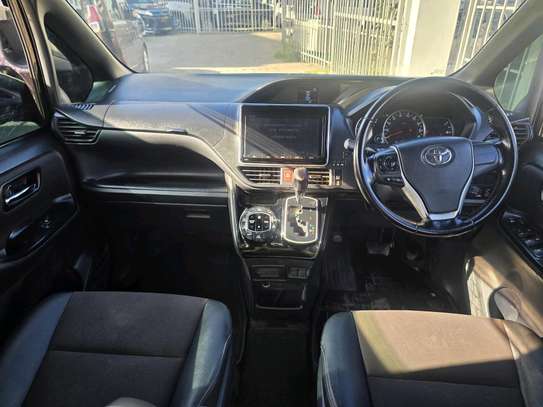 TOYOTA NOAH WXB 2016MODEL image 6