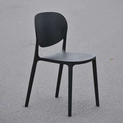 Outdoor Chair; Black Plastic Dining Chair in Marani image 2