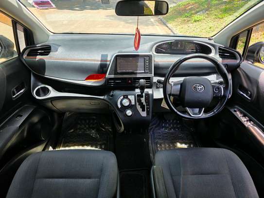 TOYOTA SIENTA NON HYBRID 2018MODEL 7 SEATER image 9