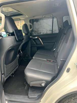 TOYOTA LANDCRUISER PRADO TX.L 2019MODEL SUNROOF DIESEL image 10