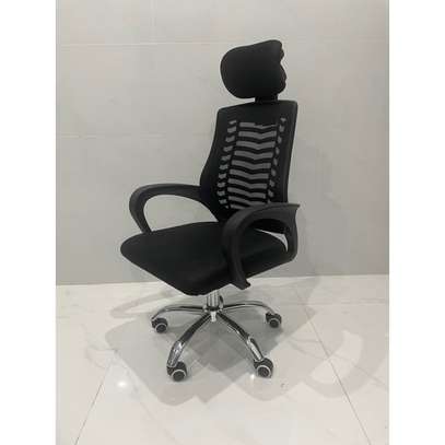Office seat: Headrest office seat with 360° rotation image 2