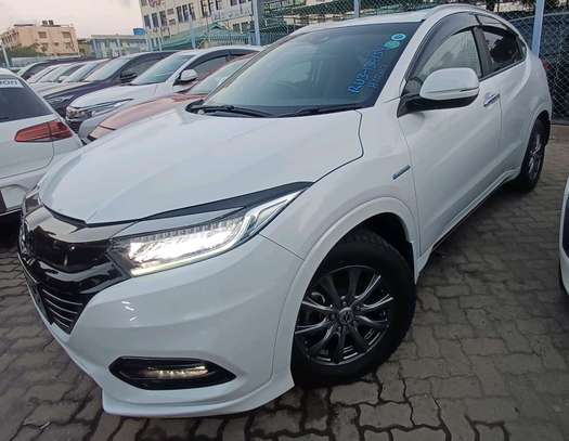 Honda vezel Rs image 2